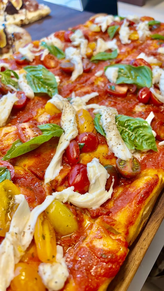 Bufalina Pizza.